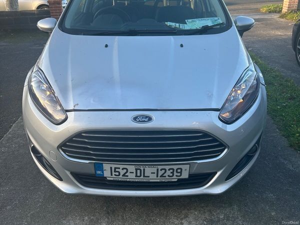 Ford Fiesta Hatchback, Petrol, 2015, Silver