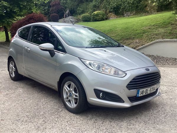 Ford Fiesta Hatchback, Petrol, 2013, White