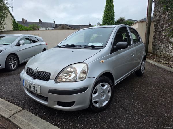 Toyota Yaris Hatchback, Petrol, 2005, Silver