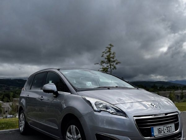 Peugeot 5008 MPV, Diesel, 2016, Grey