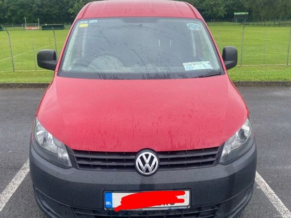 Volkswagen Caddy MPV, Diesel, 2015, Red