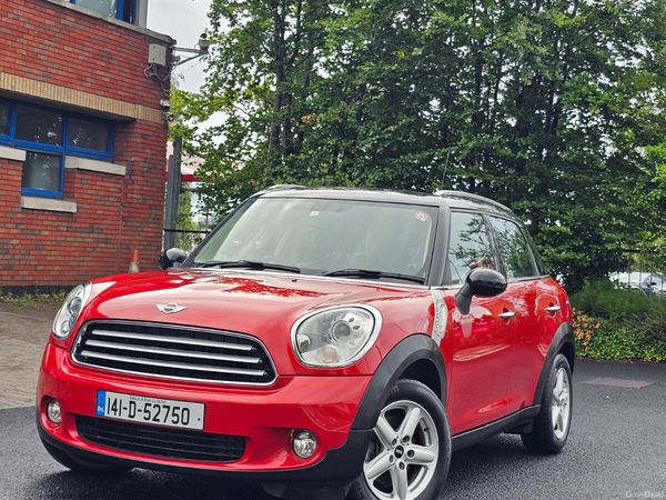 Mini Cooper Hatchback, Petrol, 2014, Red