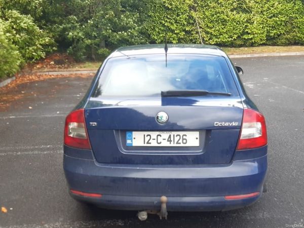 Skoda Octavia Saloon, Diesel, 2012, Blue