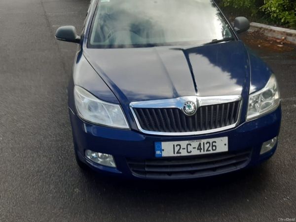 Skoda Octavia Saloon, Diesel, 2012, Blue
