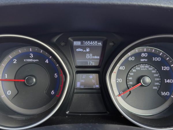 Hyundai i30 Hatchback, Diesel, 2014, White
