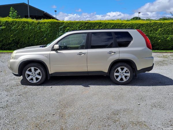 Nissan X-Trail SUV, Diesel, 2008, Gold