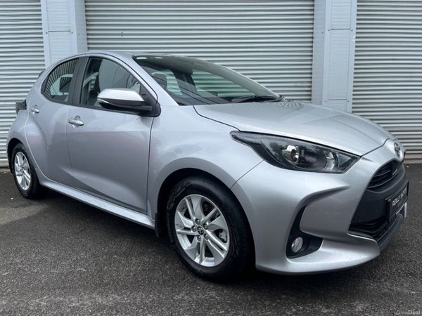 Toyota Yaris Hatchback, Petrol Hybrid, 2024, Grey