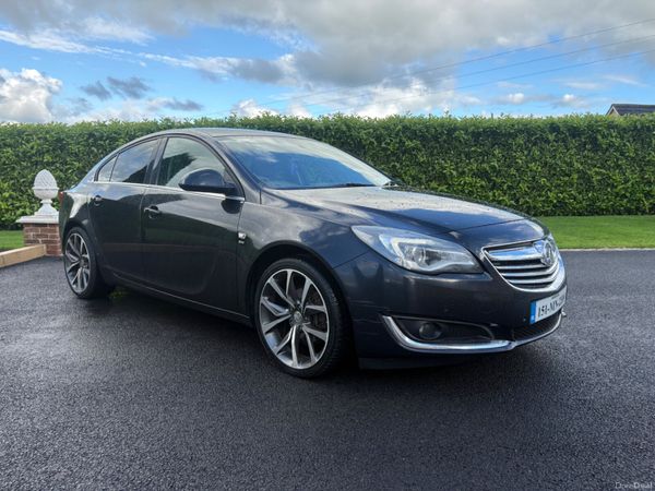 Vauxhall Insignia Hatchback, Diesel, 2015, Black