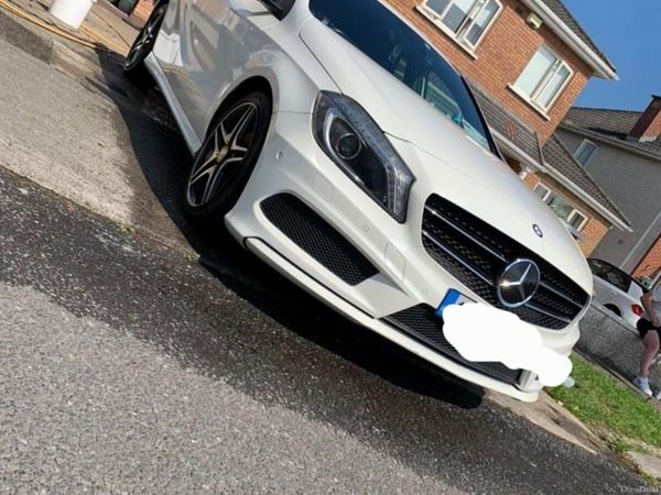 Mercedes-Benz A-Class Hatchback, Petrol, 2014, White