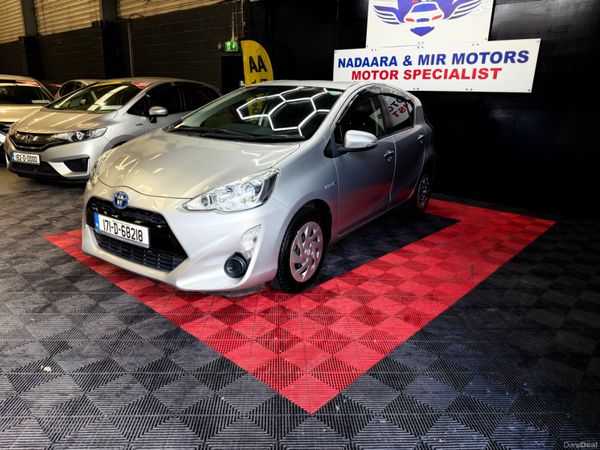 Toyota Aqua Hatchback, Petrol Hybrid, 2017, Silver