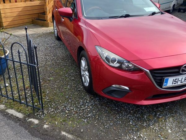 Mazda Mazda3 Saloon, Diesel, 2015, Red
