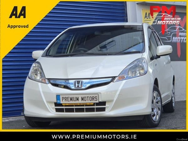 Honda Fit Hatchback, Petrol Hybrid, 2013, White