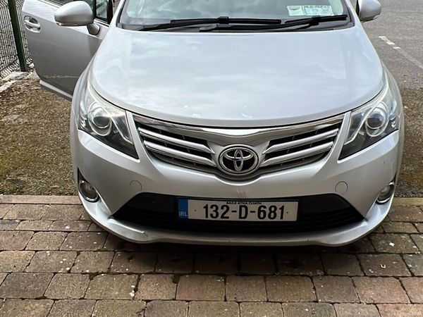 Toyota Avensis Estate, Diesel, 2013, Silver