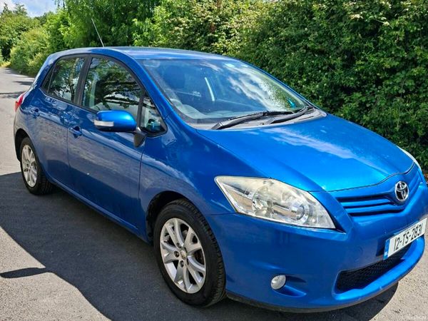Toyota Auris Hatchback, Petrol, 2012, Blue