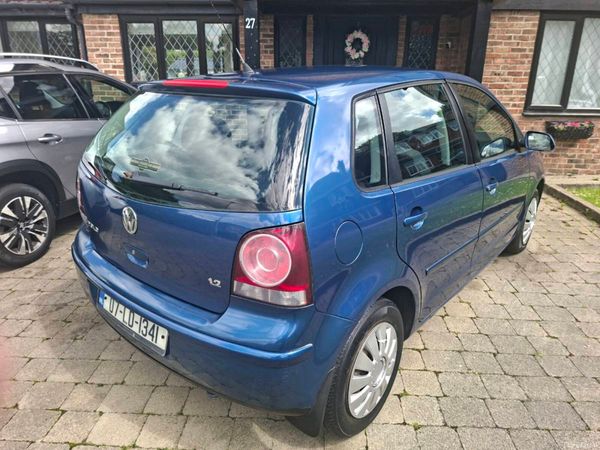 Volkswagen Polo Hatchback, Petrol, 2007, Blue