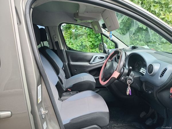 Peugeot Partner MPV, Diesel, 2014, Beige