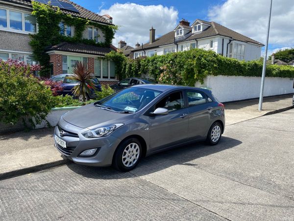 Hyundai i30 Hatchback, Petrol, 2015, Grey