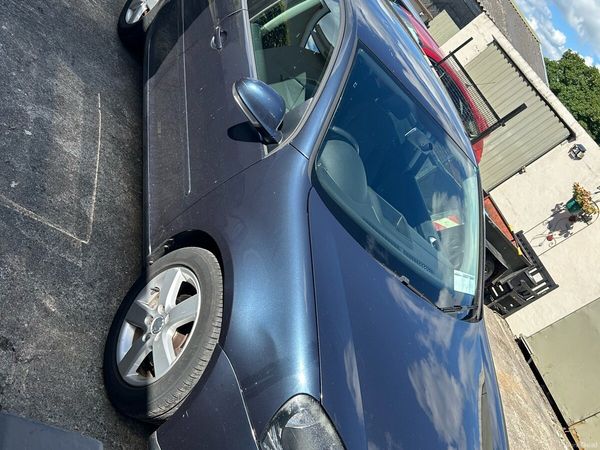 Volkswagen Golf Hatchback, Petrol, 2008, Blue