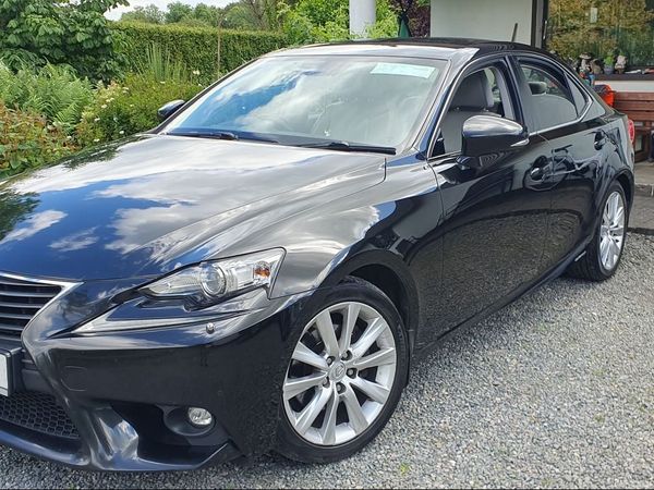 Lexus IS Saloon, Petrol Hybrid, 2015, Black