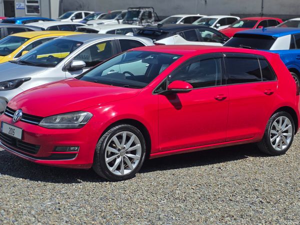 Volkswagen Golf Hatchback, Petrol, 2015, Red