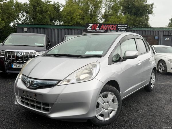 Honda Fit Hatchback, Petrol Hybrid, 2011, White