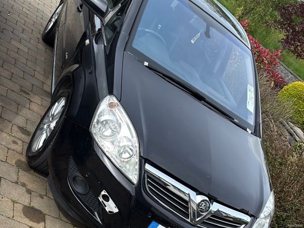 Vauxhall Zafira MPV, Diesel, 2011, Black