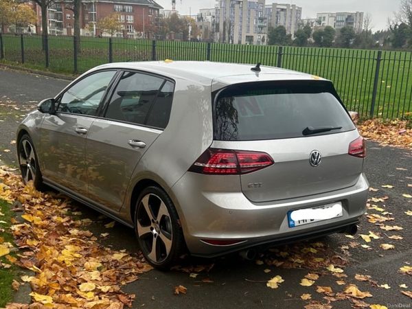 Volkswagen Golf Hatchback, Petrol, 2014, Silver