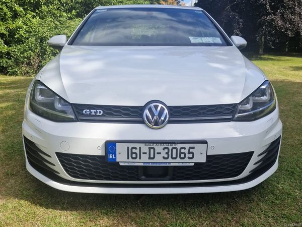 Volkswagen Golf Estate, Diesel, 2016, White