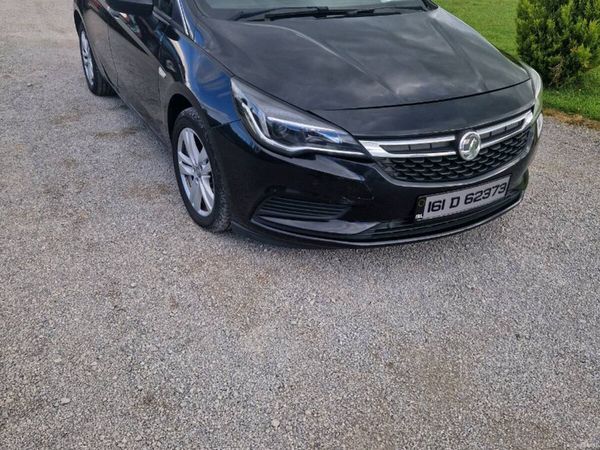 Vauxhall Astra Hatchback, Diesel, 2016, Black