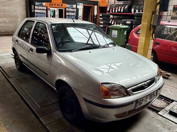 Mazda 121 Hatchback, Petrol, 2002, Silver