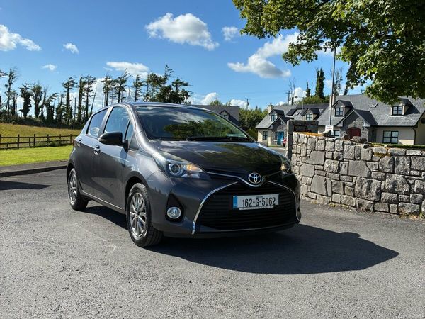 Toyota Yaris Hatchback, Petrol, 2016, Grey
