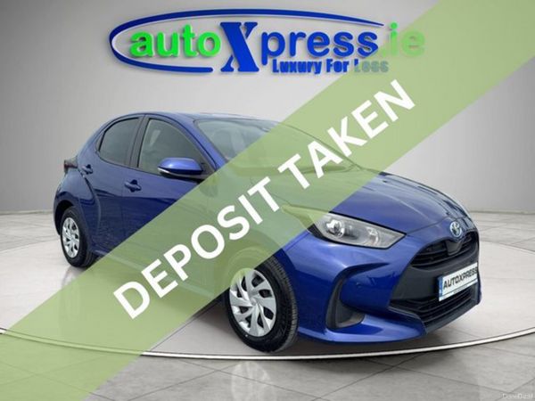 Toyota Yaris Hatchback, Petrol Hybrid, 2022, Blue