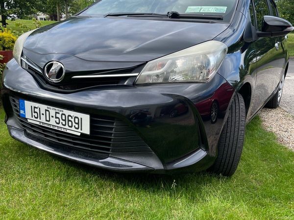Toyota Vitz Hatchback, Petrol, 2015, Black