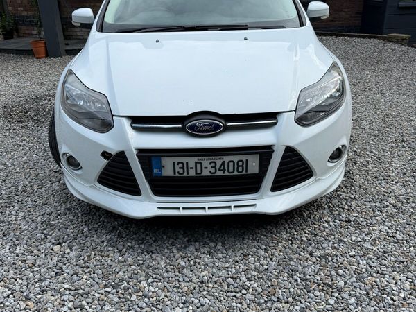Ford Focus Hatchback, Petrol, 2013, White
