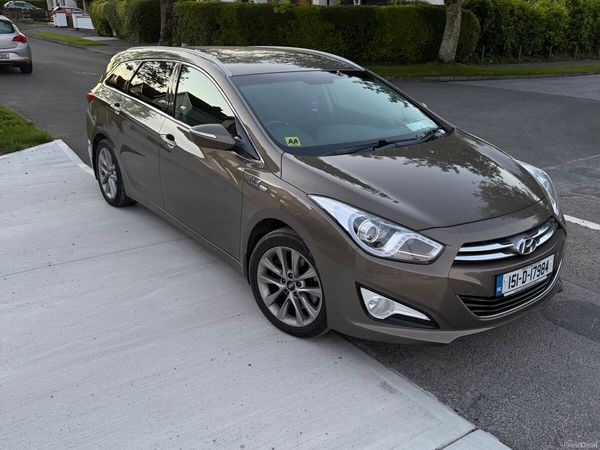 Hyundai i40 Estate/Jeep, Diesel, 2015, Beige