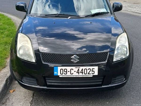 Suzuki Swift Hatchback, Petrol, 2009, Black