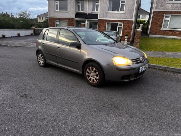 Volkswagen Golf Hatchback, Petrol, 2007, Grey