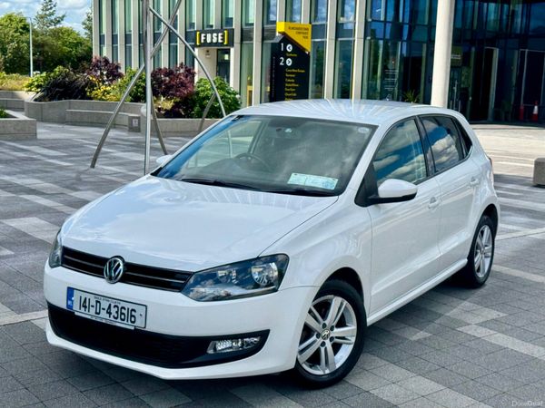 Volkswagen Polo Hatchback, Petrol, 2014, White