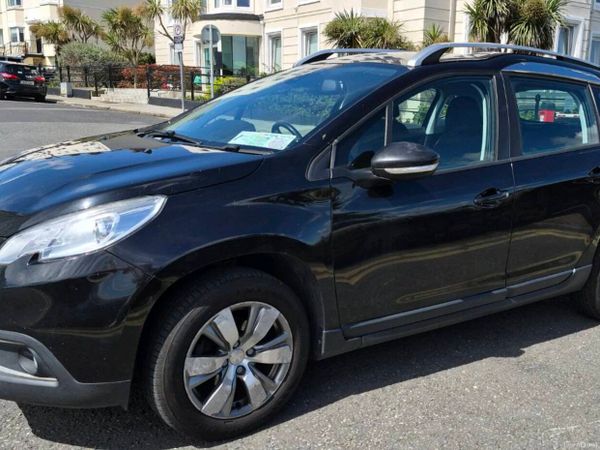 Peugeot 2008 Hatchback, Diesel, 2016, Black