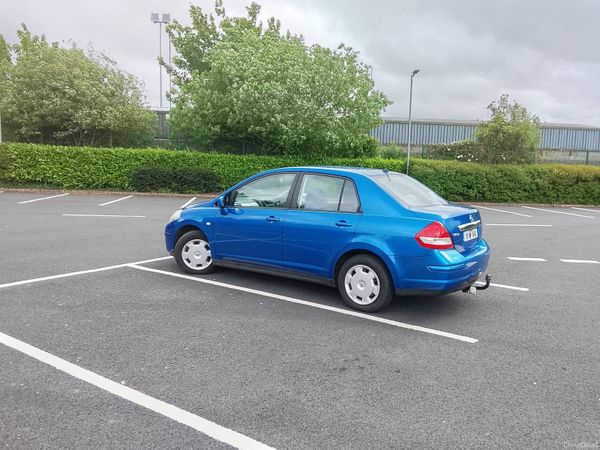Nissan Tiida Saloon, Diesel, 2010, Blue