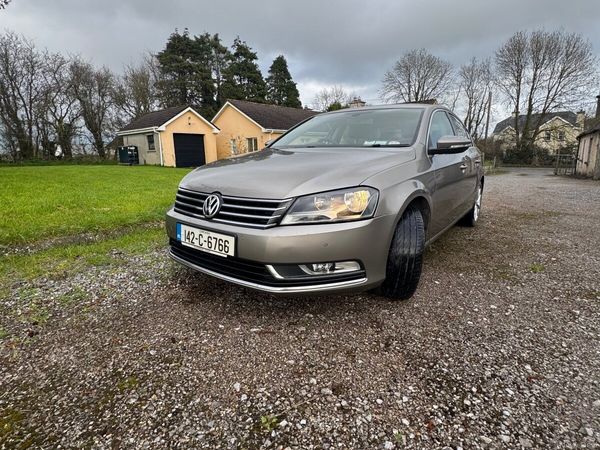 Volkswagen Passat Saloon, Diesel, 2014, Brown
