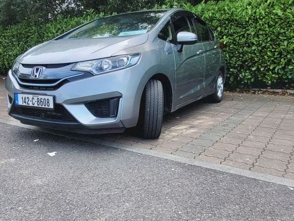 Honda Fit Hatchback, Petrol Hybrid, 2014, Silver