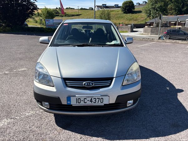 Kia Rio Saloon, Petrol, 2010, Silver