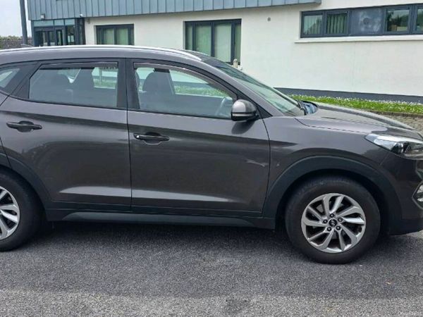 Hyundai Tucson SUV, Diesel, 2015, Grey
