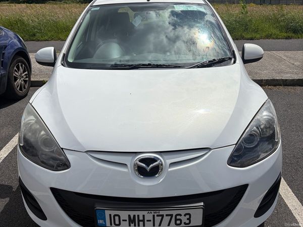 Mazda Mazda2 Hatchback, Petrol, 2010, White