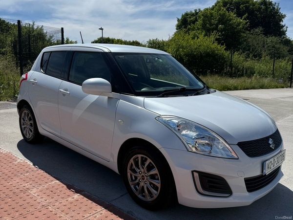 Suzuki Swift Hatchback, Petrol, 2014, White