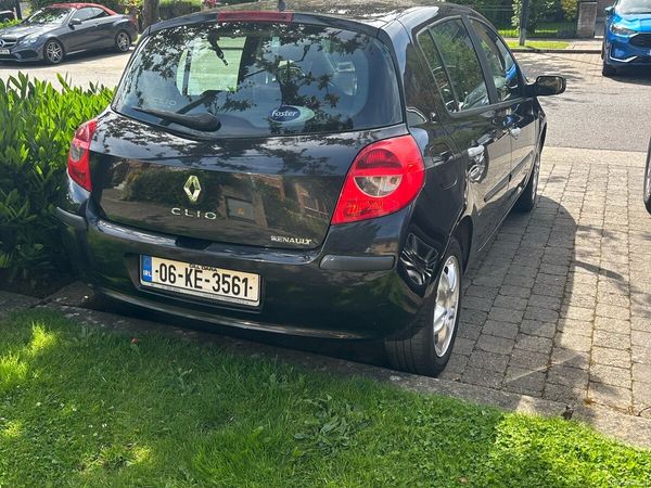 Renault Clio Hatchback, Petrol, 2006, Black