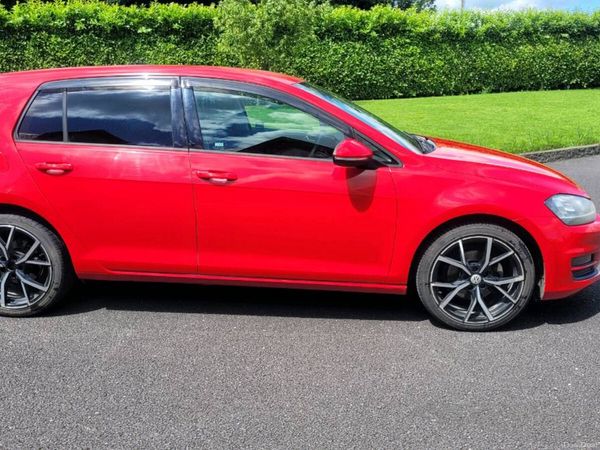 Volkswagen Golf Hatchback, Petrol, 2013, Red