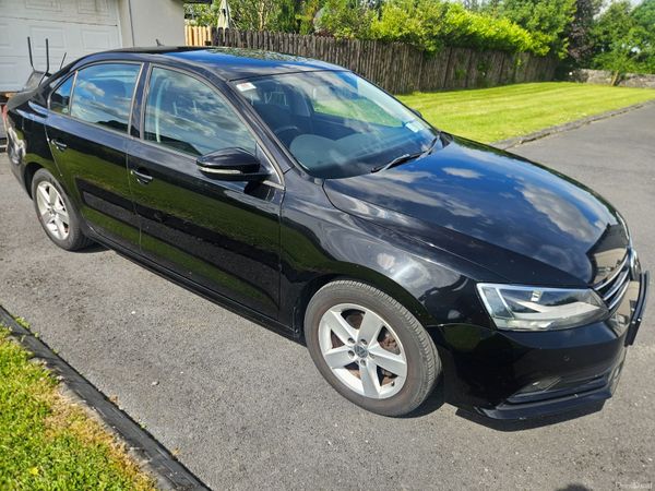 Volkswagen Jetta Saloon, Diesel, 2015, Black