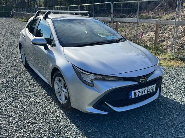 Toyota Corolla Hatchback, Petrol, 2019, Silver